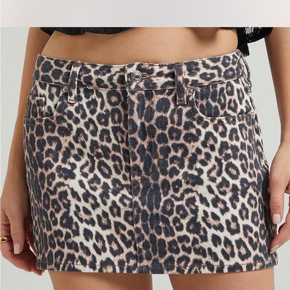 PacSun Leopard Print Jean skirt
